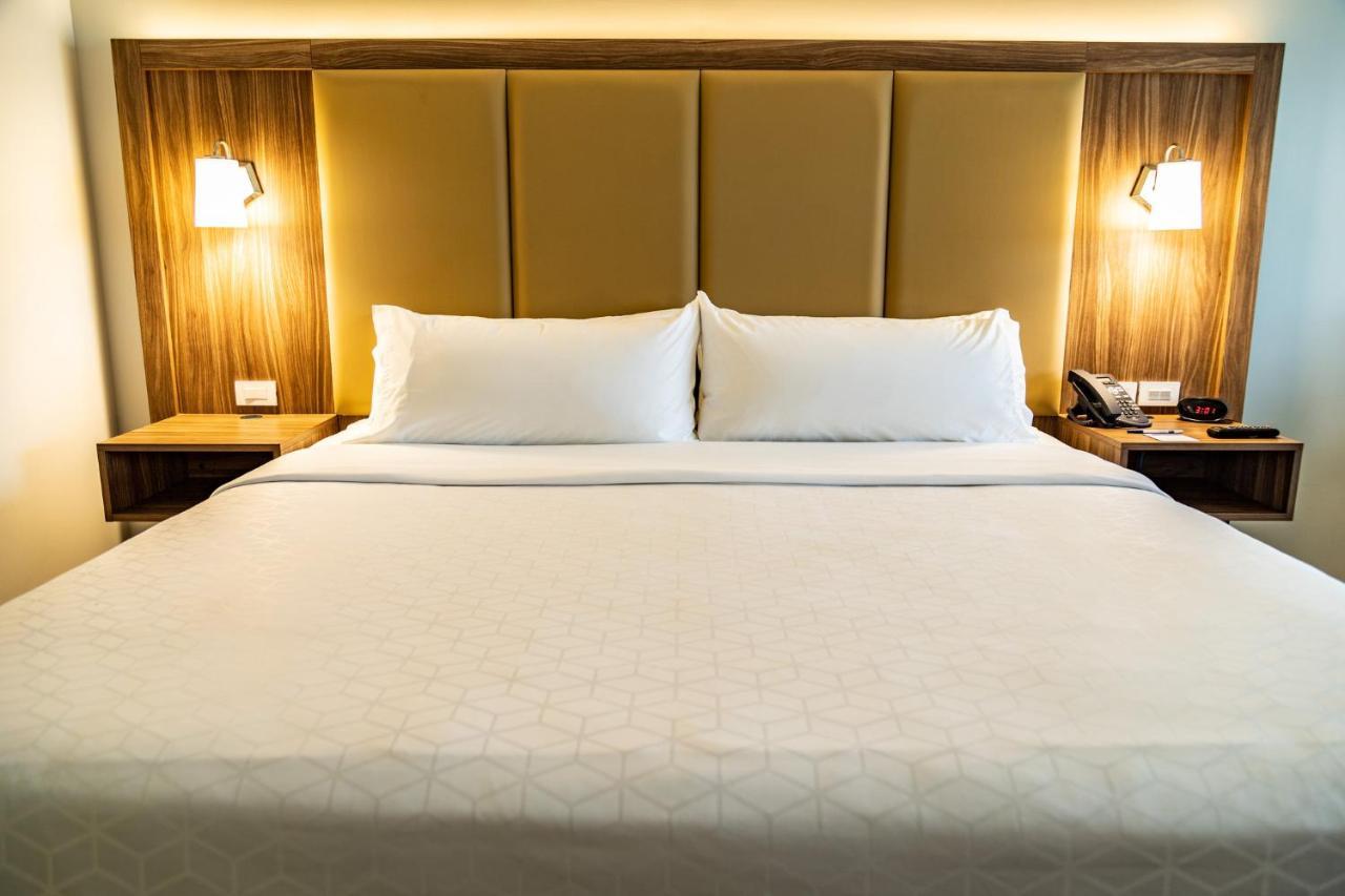 Holiday Inn Express & Suites - Ensenada Centro By Ihg Екстериор снимка